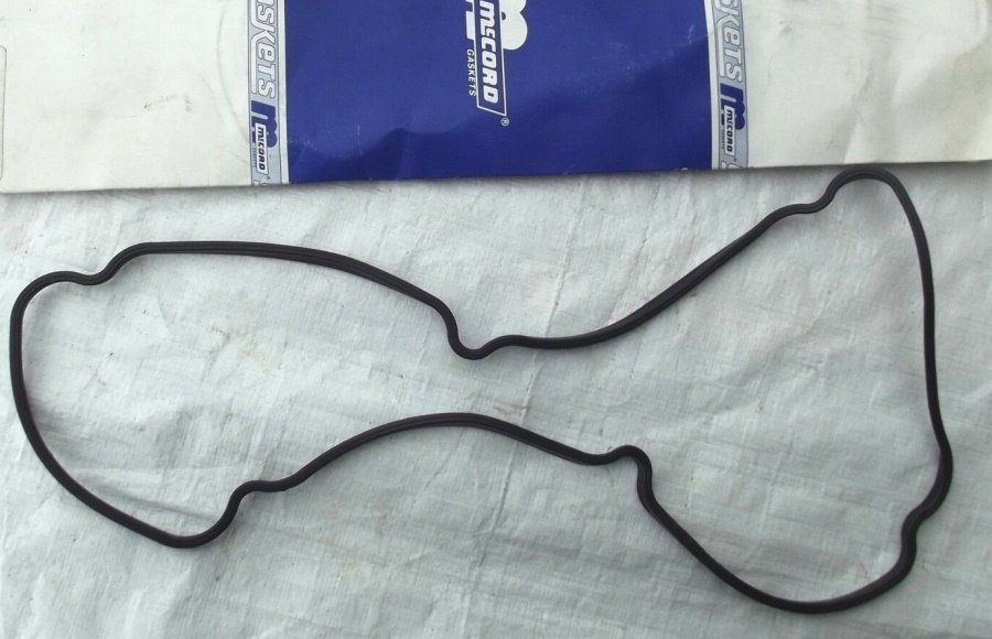 Замена прокладки клапанной крышки Тойота Королла в Москве - сеть ...